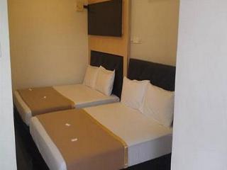 New Wave Vines Hotel Seri Kembangan Kültér fotó